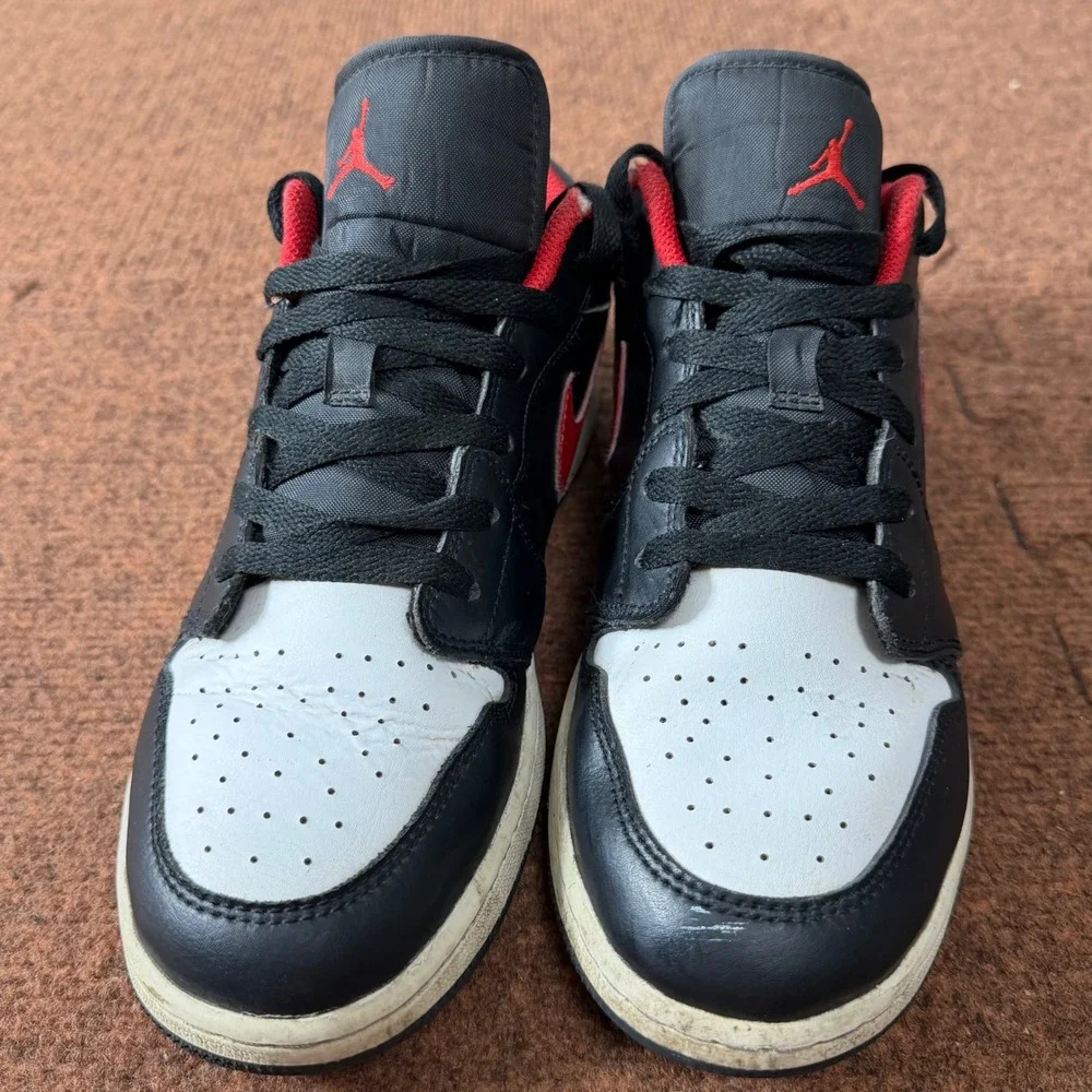 Air Jordan 1 Low Bred Toe Black White University Red 553560 Mens 7Y Womens 8.5